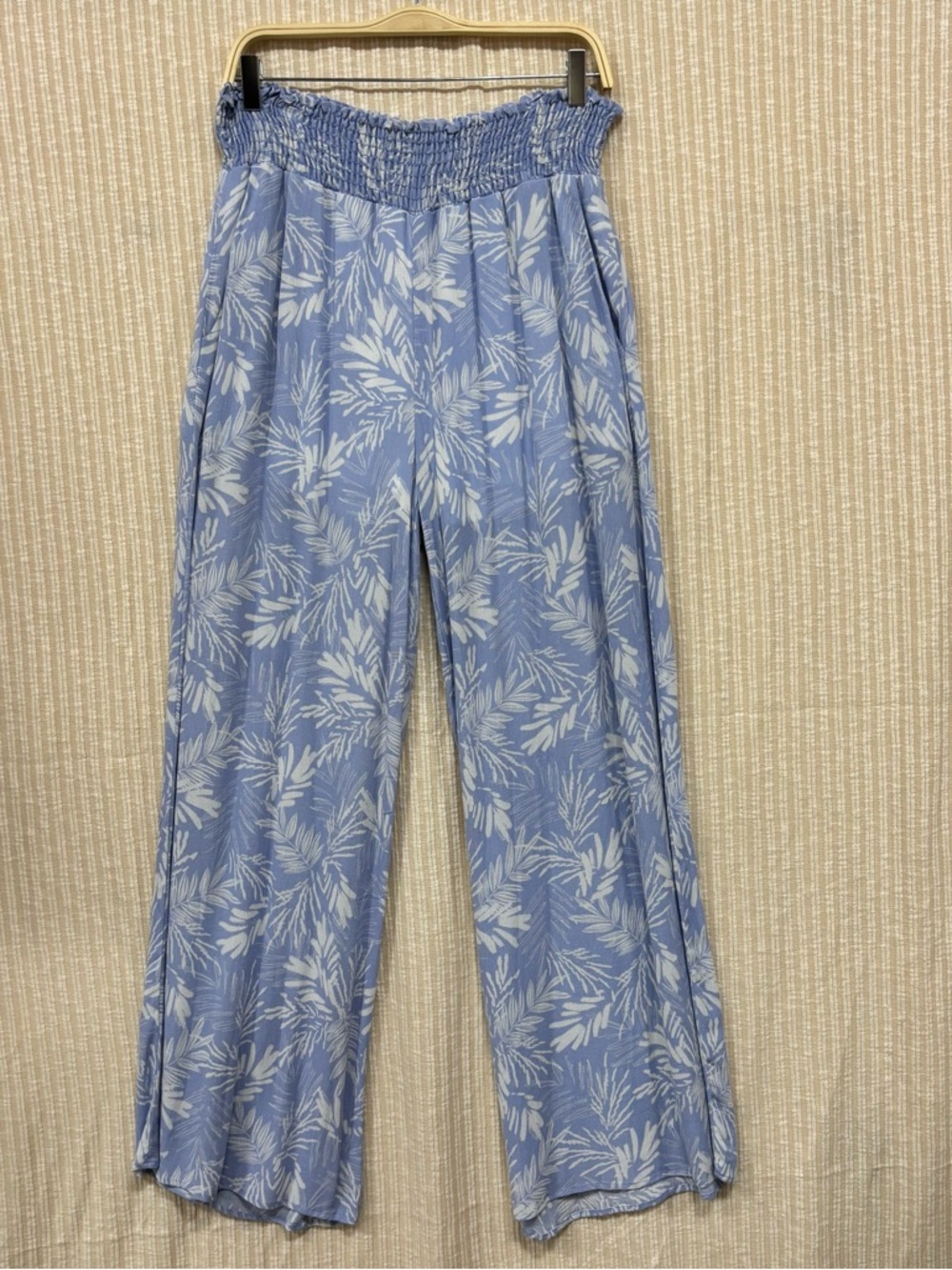 Gilli Blue Wide-Leg Leaf Print Pants